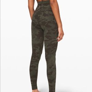 ** LAST CHANCE ** Lululemon Green Camo Legging